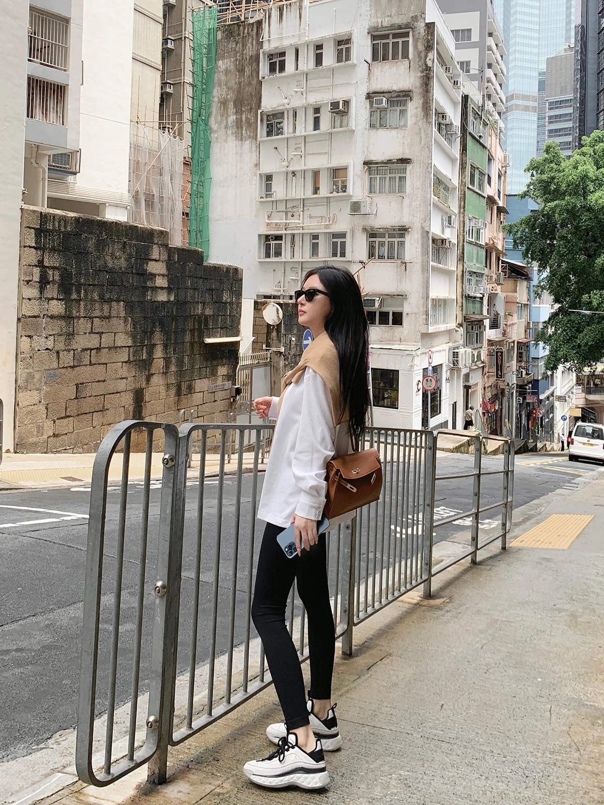 

Skin-friendly Cotton Feel T-irt Autumn Season Drapey irt Sve Versatile Morning Bean Early Comfortable Loose Fit round ...