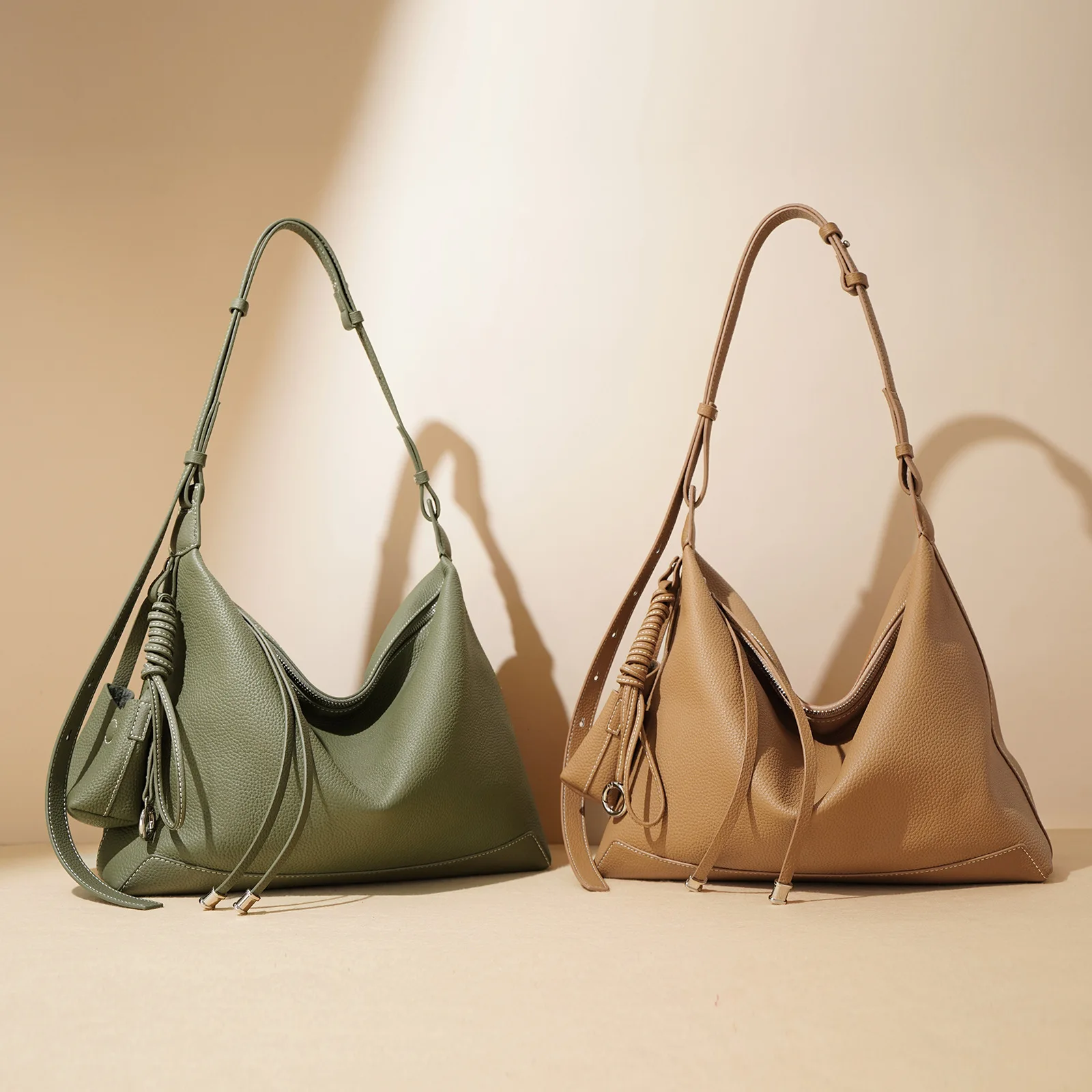 bolso-de-mano-de-cuero-para-mujer-modelo-70073-suave-cuadrado-con-correa-de-hombro-unica-y-cierre-de-cremallera-a-la-moda