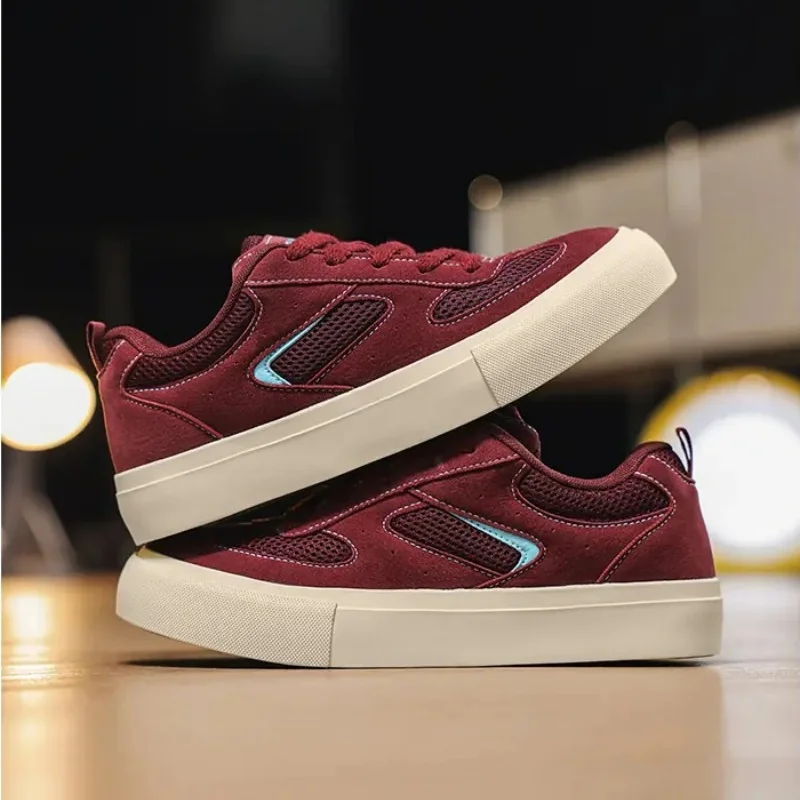 Men Board Shoes Spring Summer Retro Casual Sneakers Suede Texture Mesh Splicing Flat Sole Contrast Stitching Daily