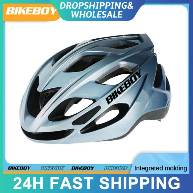 Adjustable Fit -piece Helmet Stylish Cycling Gear 2024 Outdoor Sports Equipment Trends 2024 Integrated Design