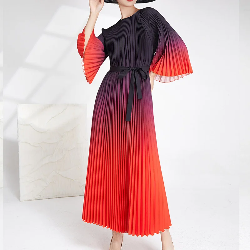 

Fashion Gradient Pleated Dress Women High-quality Elegant Commuting Three-quarter Sleeve Round Neck Loose Waist Belt Office Wear