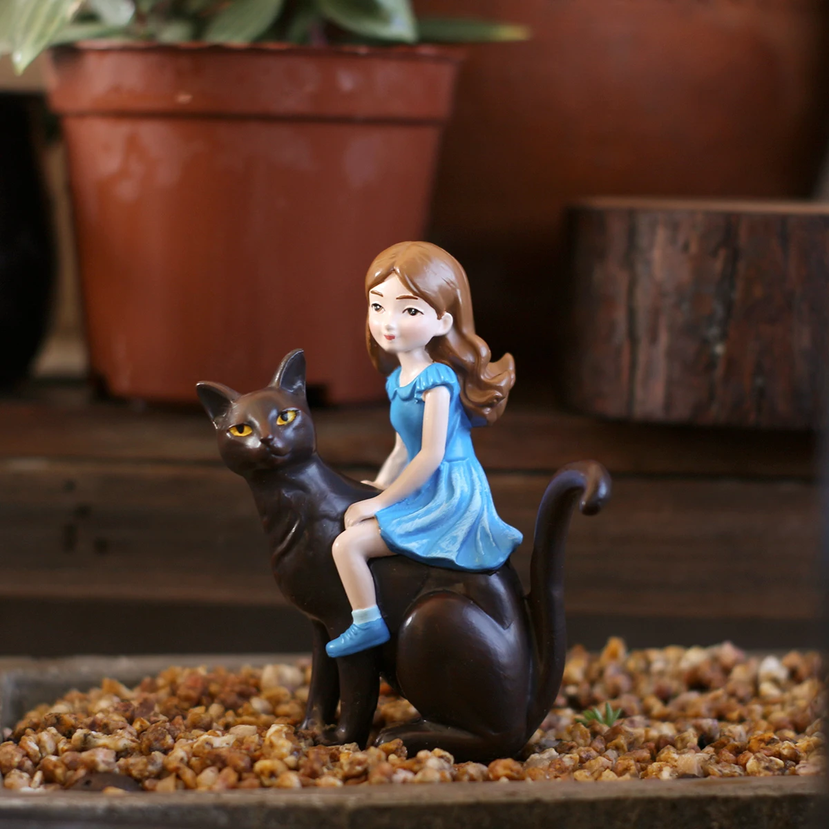 1 Girl and Black Cat, Fun Bonsai Statue, Girl Riding Cat, Creative Resin Craft