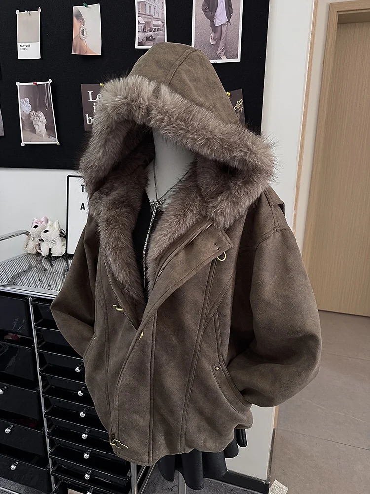 

Утепленная хлопковая куртка Big Biu Studio с капюшоном, меховым воротником и металлическими элементами, зимняя теплая верхняя одежда для женщин, для повседневной носки