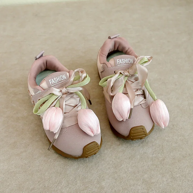 

Детская повседневная обувь для девочек, осень 2023, новая модная нескользящая универсальная обувь принцессы с мягкой подошвой в корейском стиле с цветами