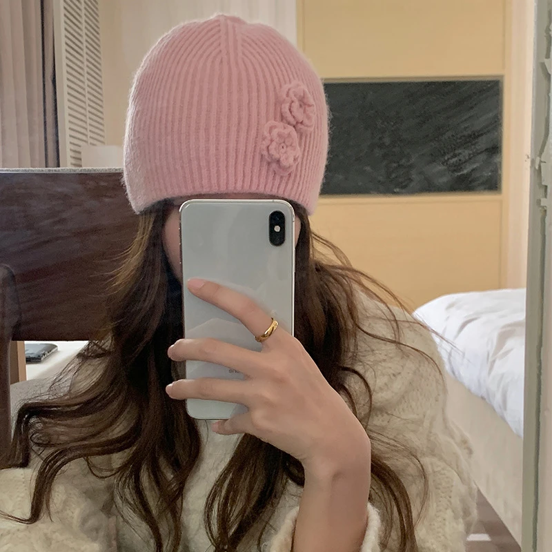 Ins Sweet Rose Design Knitted Beanies Cap for Women Autumn and Winter Travel Warm Versatile Casual Solid Color Pullover Hats