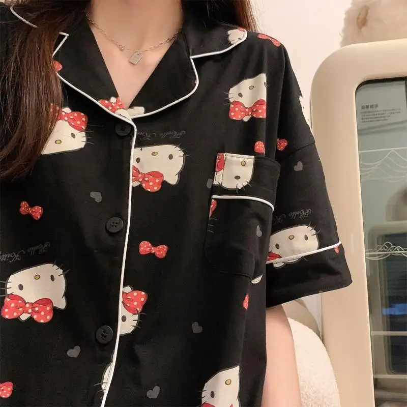 Sanrio Новый женский пижамный комплект Hello Kitty Пижамный комплект из 2 предметов с принтом Sweet Girl Летние шорты с короткими рукавами Комплект домашней одежды с героями мультфильмов