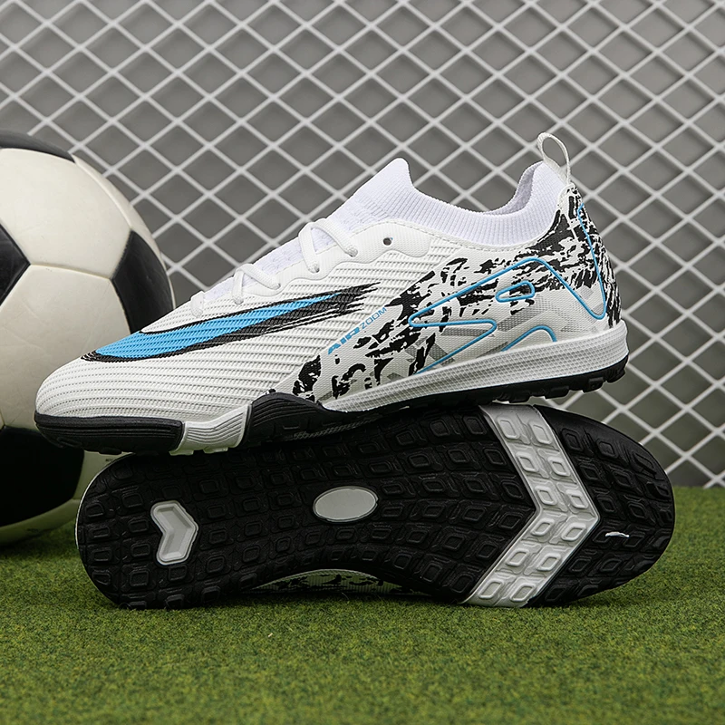 

New Men Soccer Shoes Training Shoes High-quality Football Ultralight Cleats Professional Outdoor Match Non-Slip Sport Shoes Men