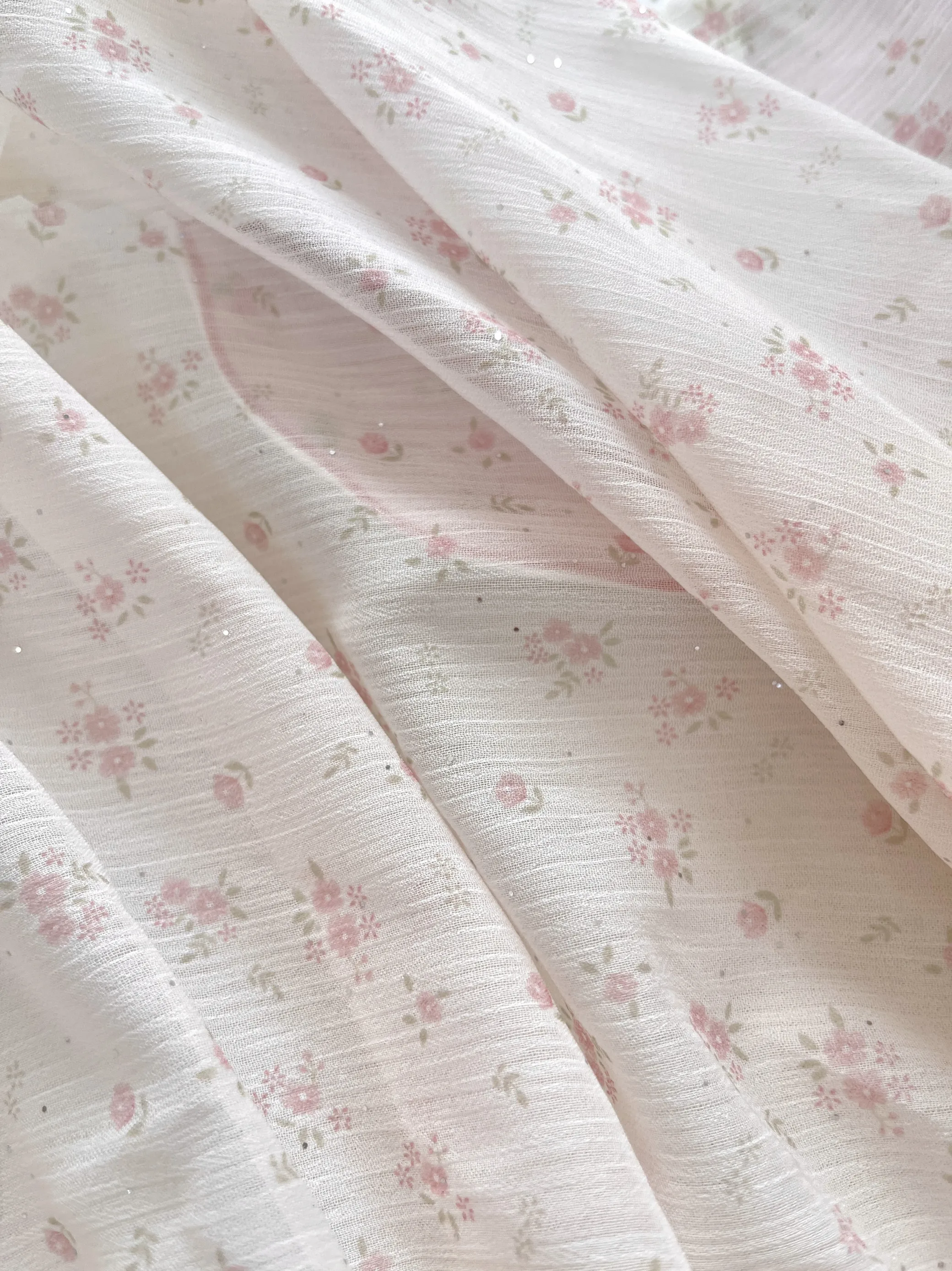 Baby Clothing Sewing - ผ้าชีฟองเนื้อบางโปร่งแสงสีชมพูอ่อนประดับลายดอกไม้แวววาว สำหรับตัดเย็บเสื้อผ้าผู้หญิง เสื้อผ้าเด็ก ที่คาดผม DIY