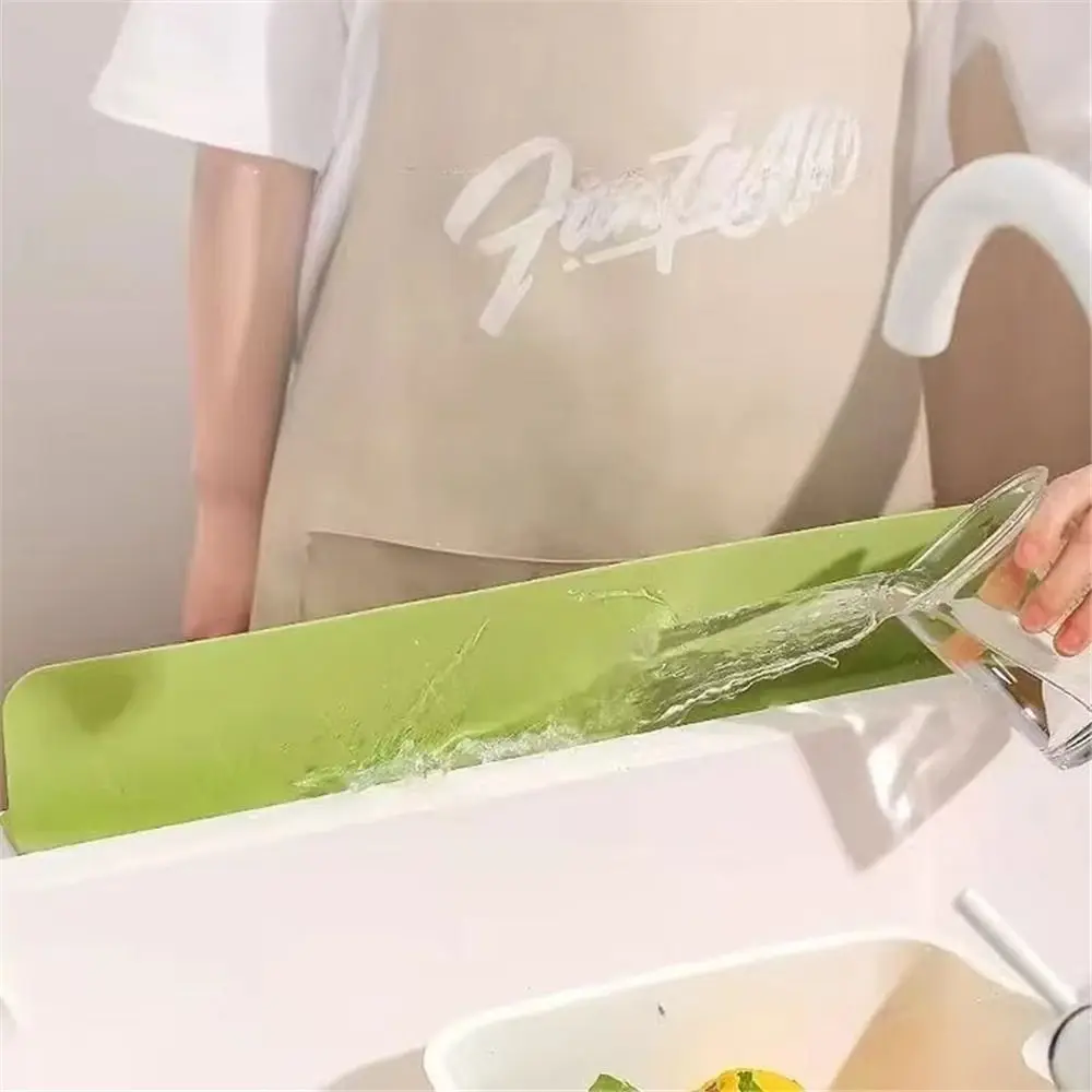 

Silicone Kitchen Sink Splash Guard Anti-splash Feature Waterproof Design Anti-splash Stopper 49cm Water Splash Guard