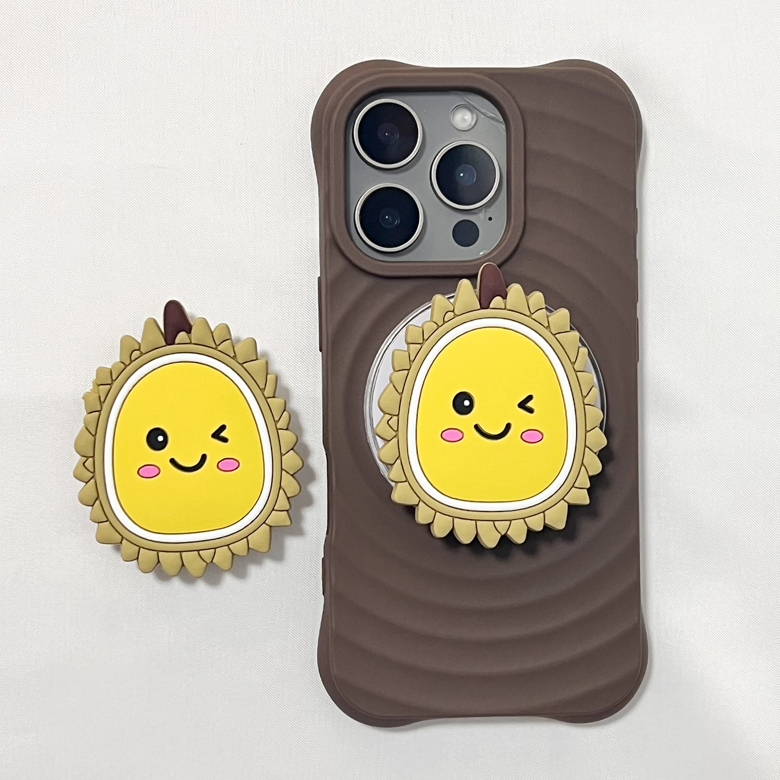 ที่วางโทรศัพท์มือถือรูปทุเรียนน่ารัก นุ่มนิ่ม ดีไซน์ซุกซน ใช้เป็นขาตั้งโทรศัพท์ได้ รองรับ iPhone 17 iPhone 16Pro Max Samsung ของขวัญสำหรับสาวๆ