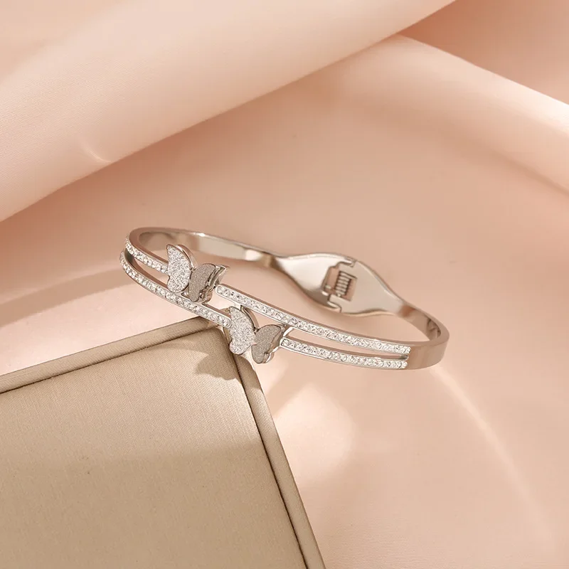 Fashionable and light luxury all-diamond children's bracelet, brand-new minimalist line double titanium steel bracelet accessory