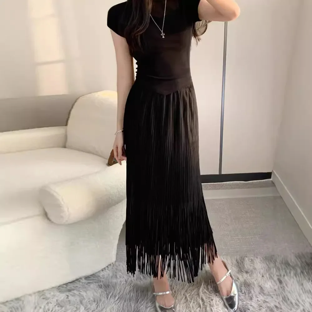 Pleats Pleated Half Skirt Tassel Niche Design Casual Bustier 2024 Fall Casual Women Vintage Skinny Package Hip Pleated Skirt