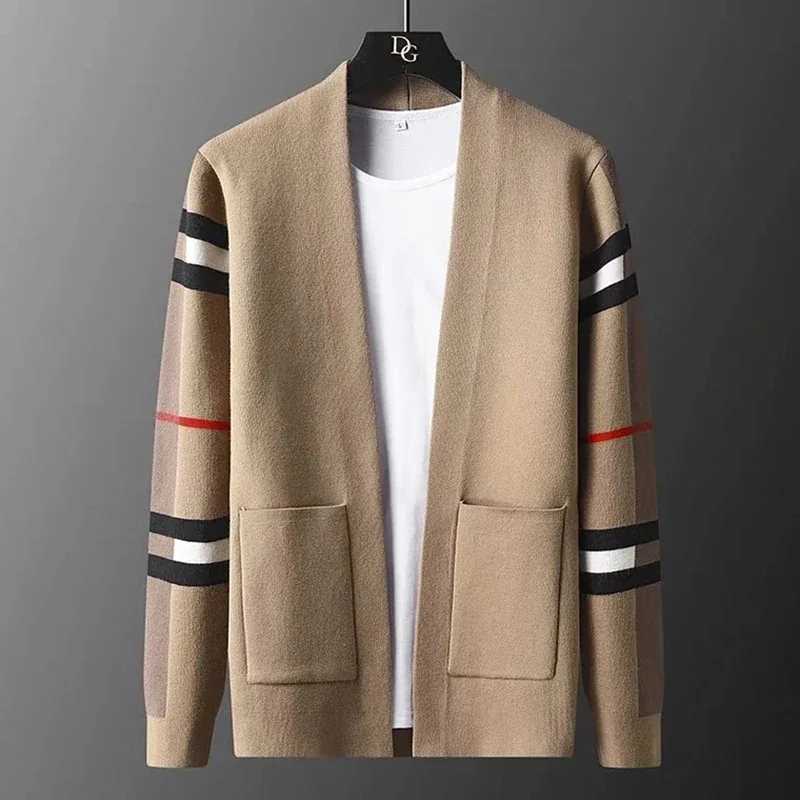 

High end long sleeve men's knitted cardigan autumn winter fashion brand elements high-end design Korean style casual Little coat