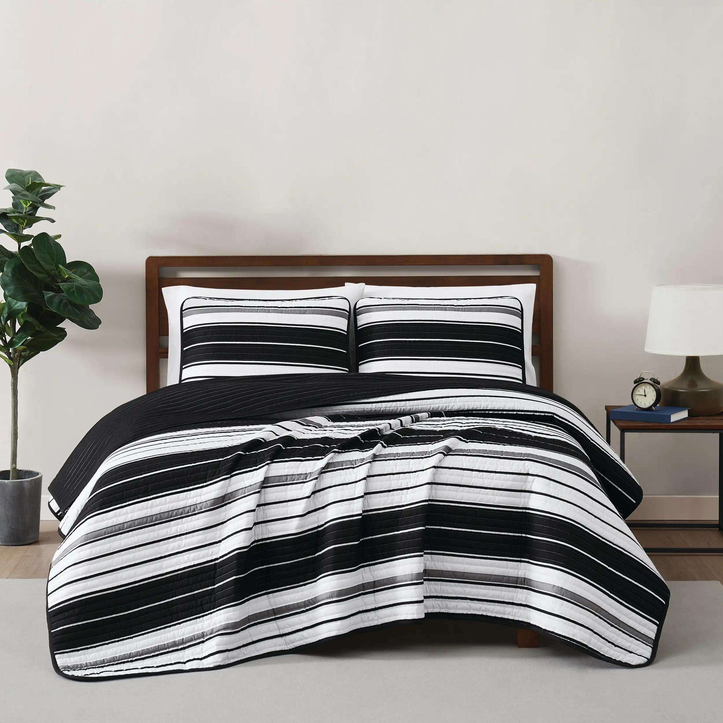 

3-Piece Brentwood Stripe Quilt Set, King