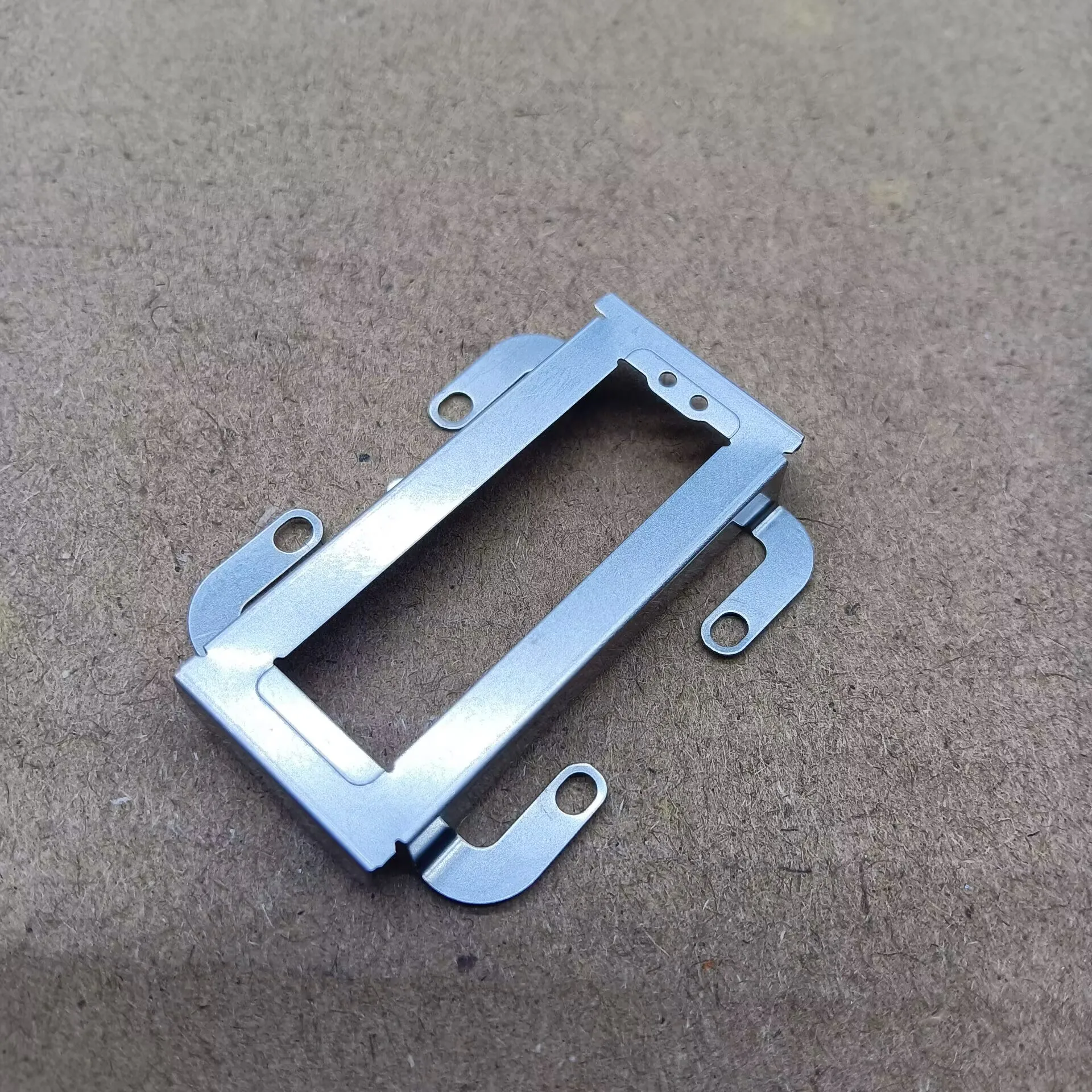 

Рамка печатающей головки подходит для Epson L363 L401 L210 L382 L558 L375 L111 L120 L130 L132 L566 L381 L313 L565 L301 L395 L475 L211 L355