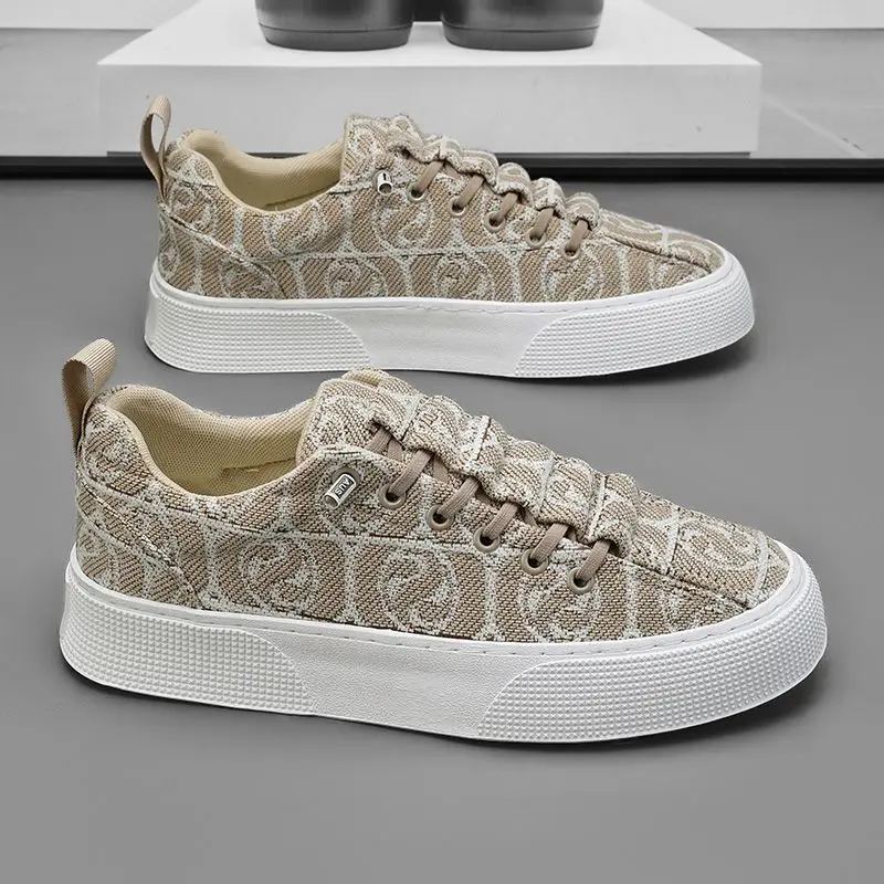 

Мужская повседневная обувь для молодых студентов. Дышащие кроссовки на плоской подошве. Низкая цена без кожи. Дизайнерская роскошная мужская обувь. Мягкая обувь.