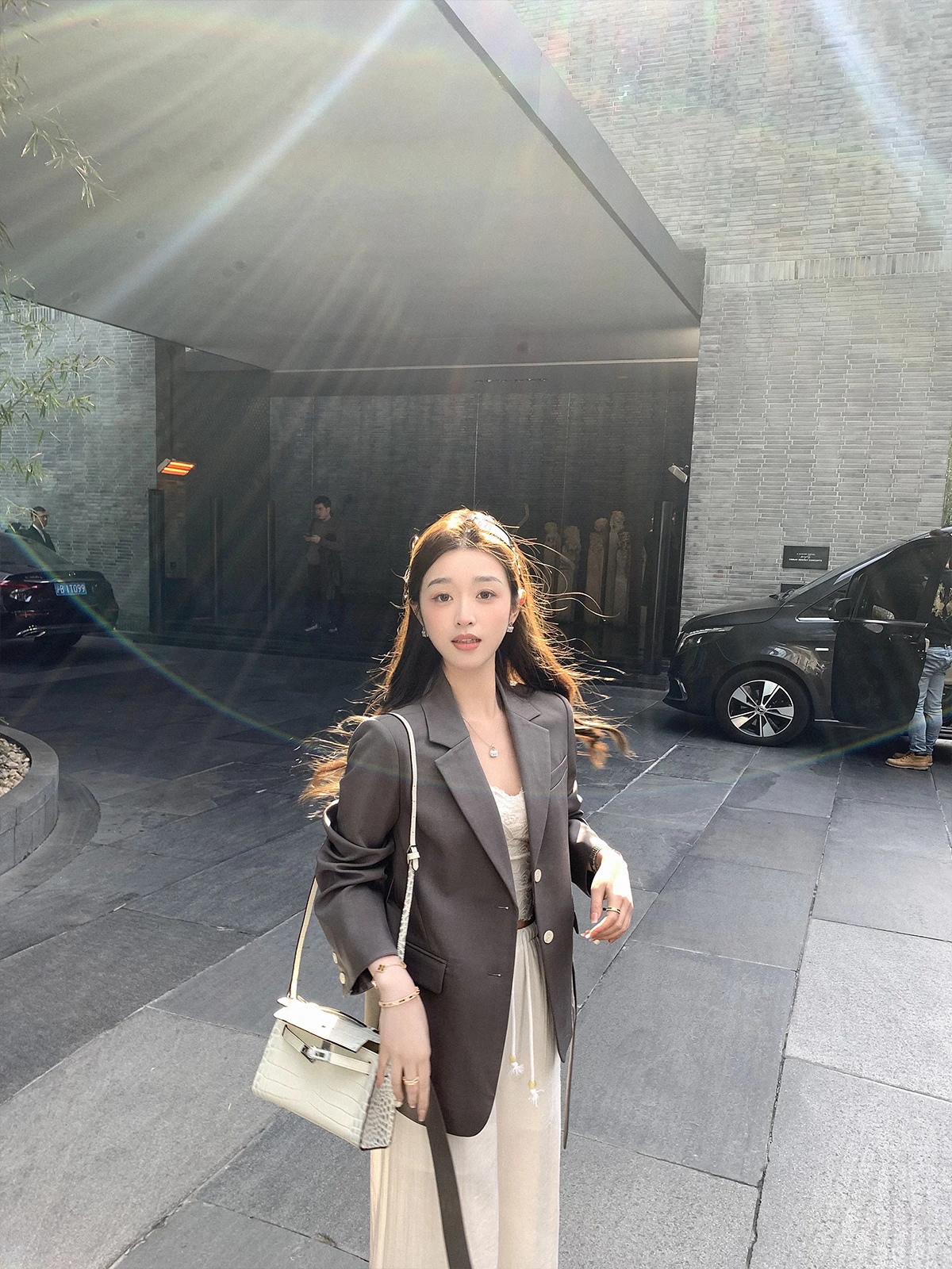 

Chen Chencheng Reconstructed oulder High-End Feel Lapel Silhouette Women's Suit Jaet Design Sensation New Sle Commute Wind