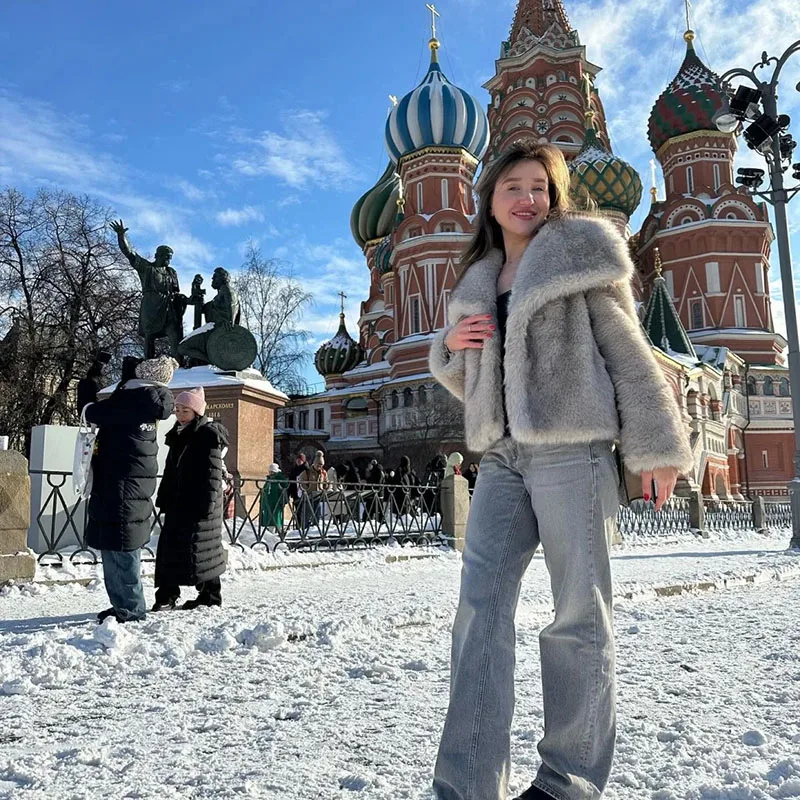 Mujer piel de zorro de imitación temperamento de piel sintética elegancia corta mujer para abrigo 2025 nuevo abrigo de piel gruesa de invierno abrigo de piel de zorro sintética H505