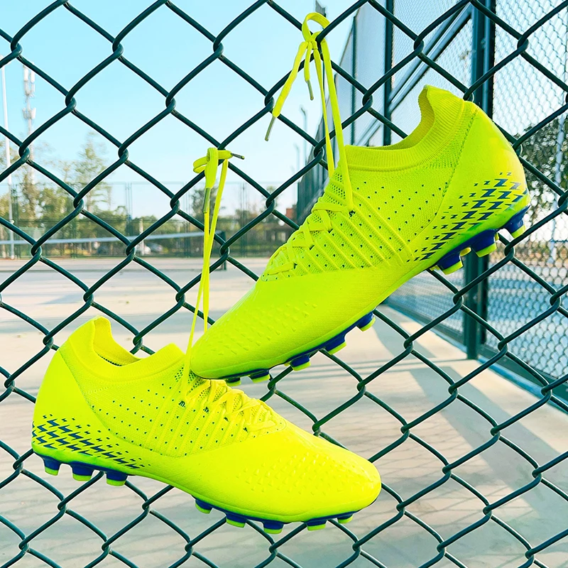 Teenager Soccer Training Shoes Light Comfortable Unisex Turf Football Sneakers Spring Summer Breathable Men Football Shoes