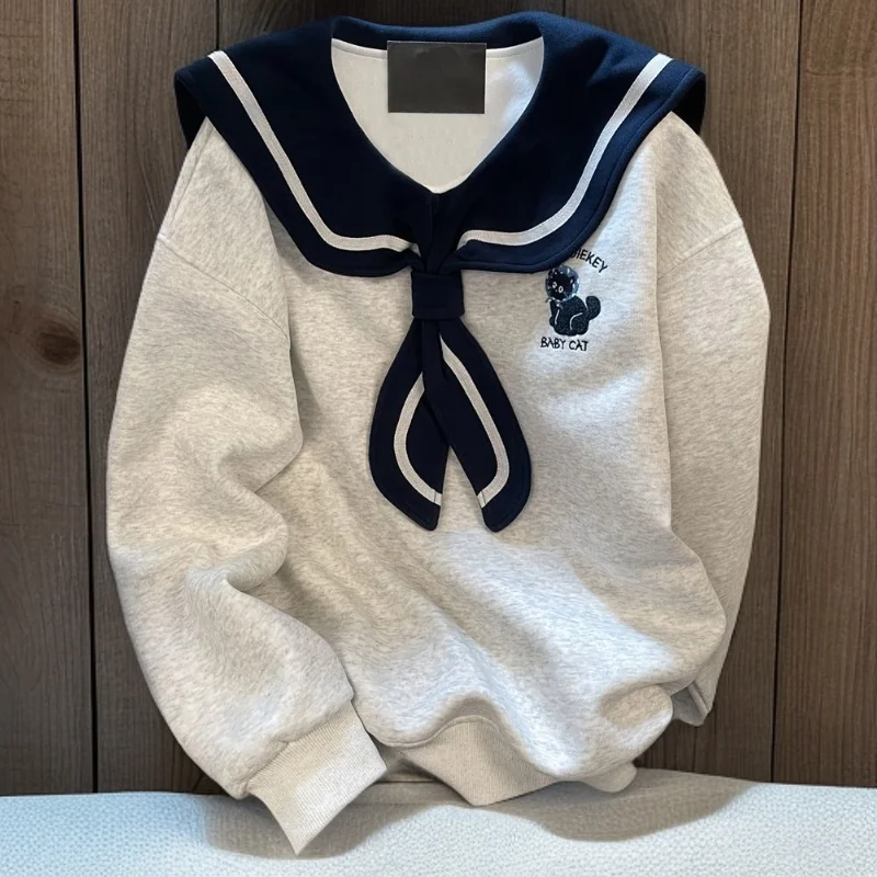 

Модный свитшот оверсайз с матросским воротником, осенняя новинка, в университетском стиле, с декоративной строчкой и вставками, свободный крой, женская одежда