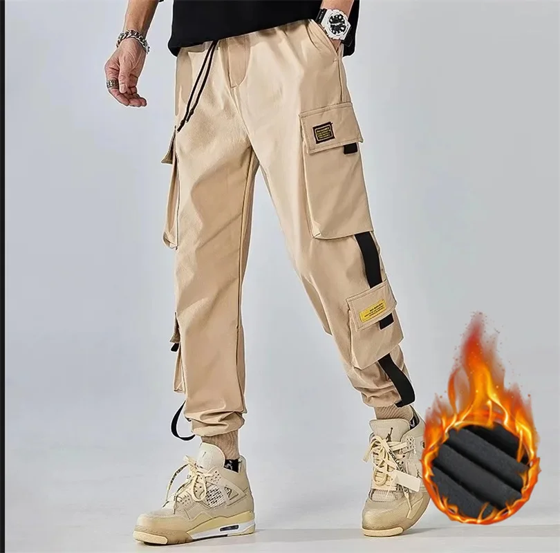 Calça de moletom solta e pesada de tubo reto para homens novos estilos de outono e inverno com lã adicionada, grossa e resistente ao frio