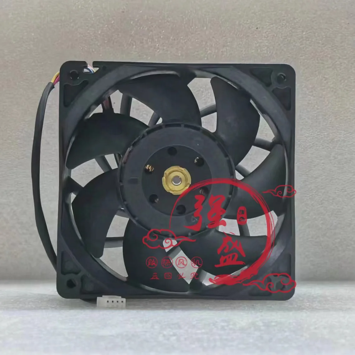 AVC DBPK1238B2M P001 DC 12V 3.60A 120x120x38mm 4-Wire Server Cooling Fan