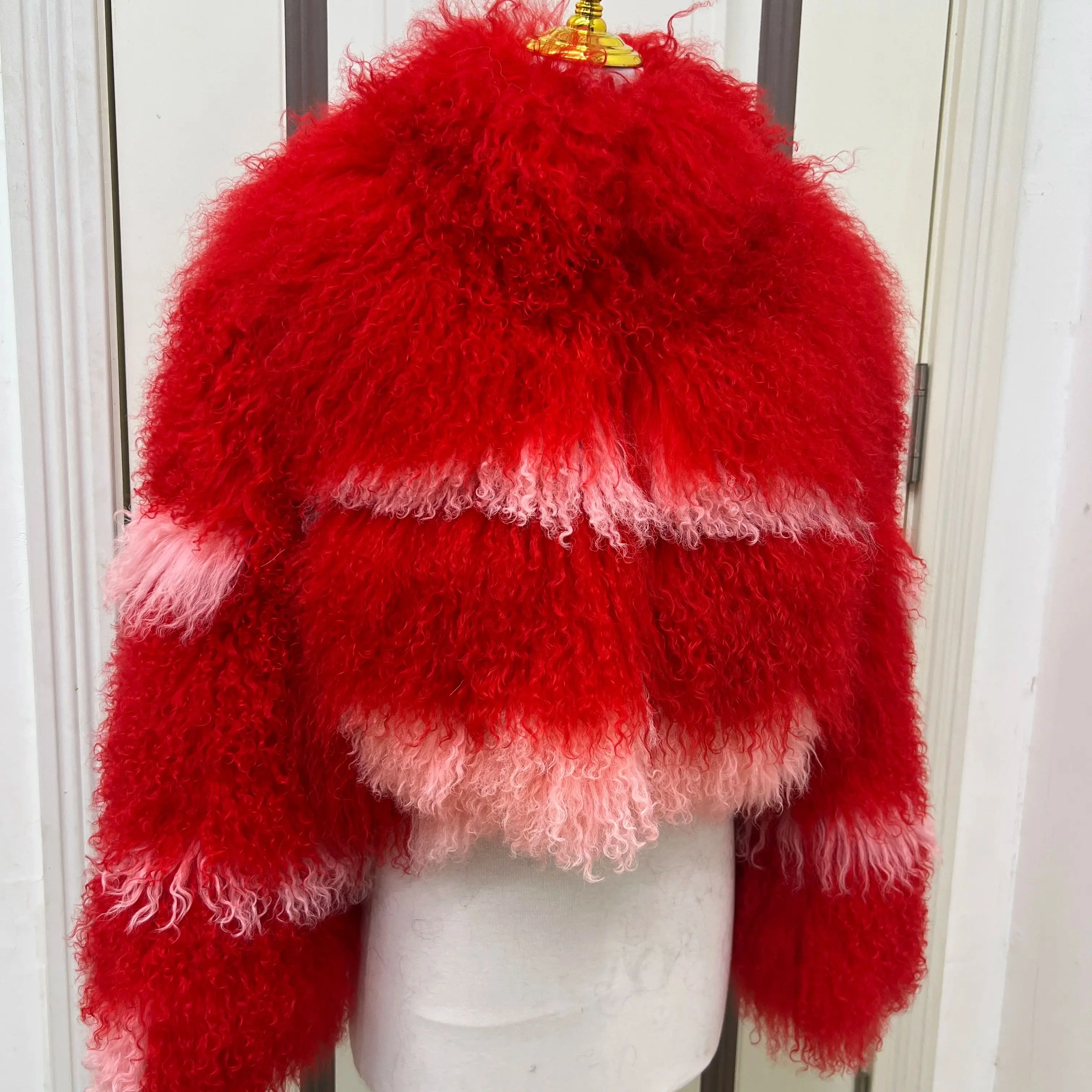 معطف فرو صوف للشاطئ المنغولي لونين طول 40 سنتيمتر سترة من جلد الغنم في الهواء الطلق معطف فرو حقيقي المفضل للنساء في الشتاء في الهواء الطلق