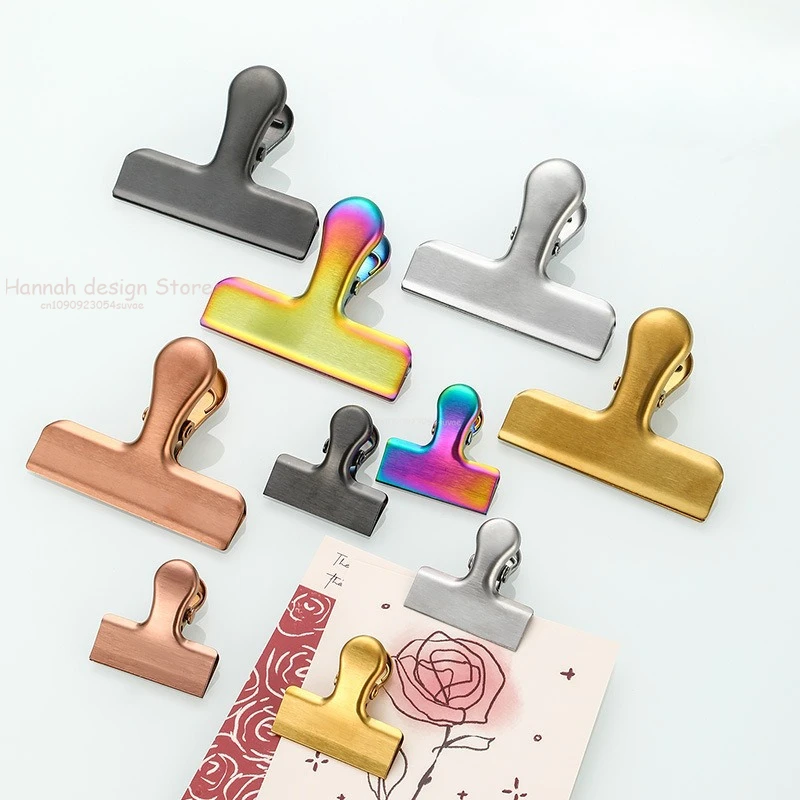 Красивые весенние зажимы