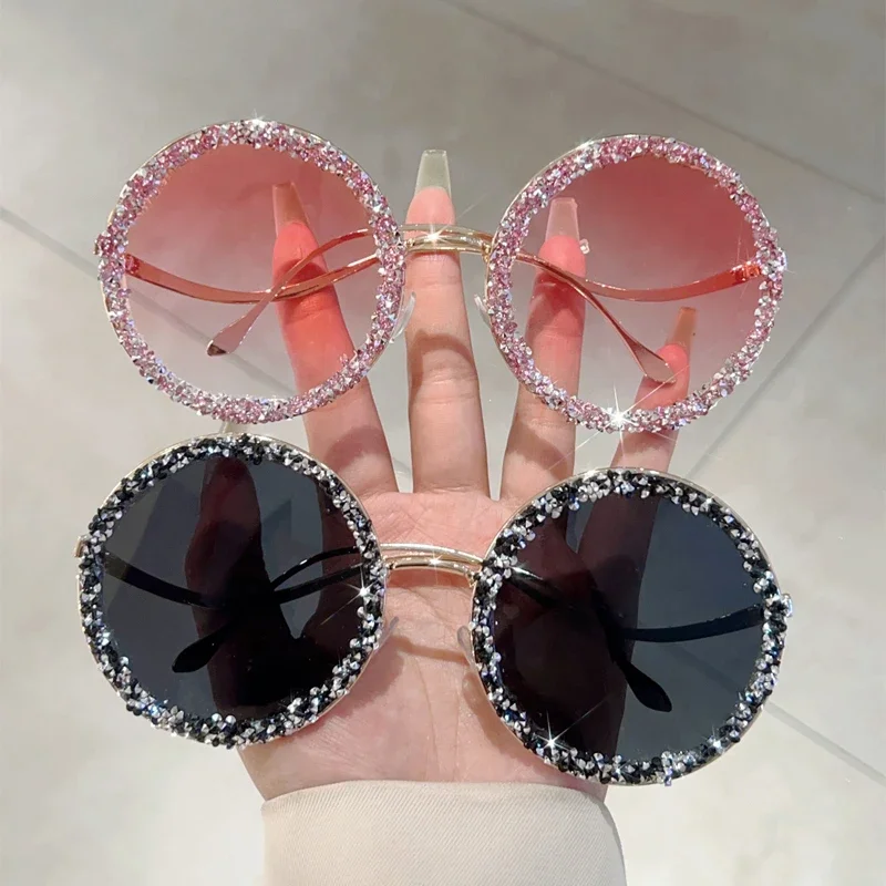 GM LUMIAS Vintage Runde Sonnenbrille mit Strasssteinen Damen Übergroße Farbverlaufsdekor Shades Trendige Luxus-Markendesign-Sonnenbrille – Detail 10