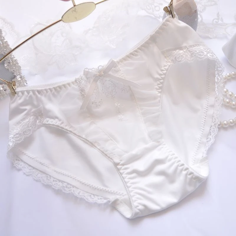 Women Cute Lovely Sweety Lolita Panties Princess Style Lace Embroidery Ruffles Underwear Stretch Milk Silk Breifs