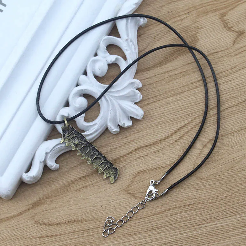 قلادة صياد السيف المنقولة بالدم، مراقب العين، شارة عجلة الغراب، قلادة للنساء، هدية مجوهرات تنكرية