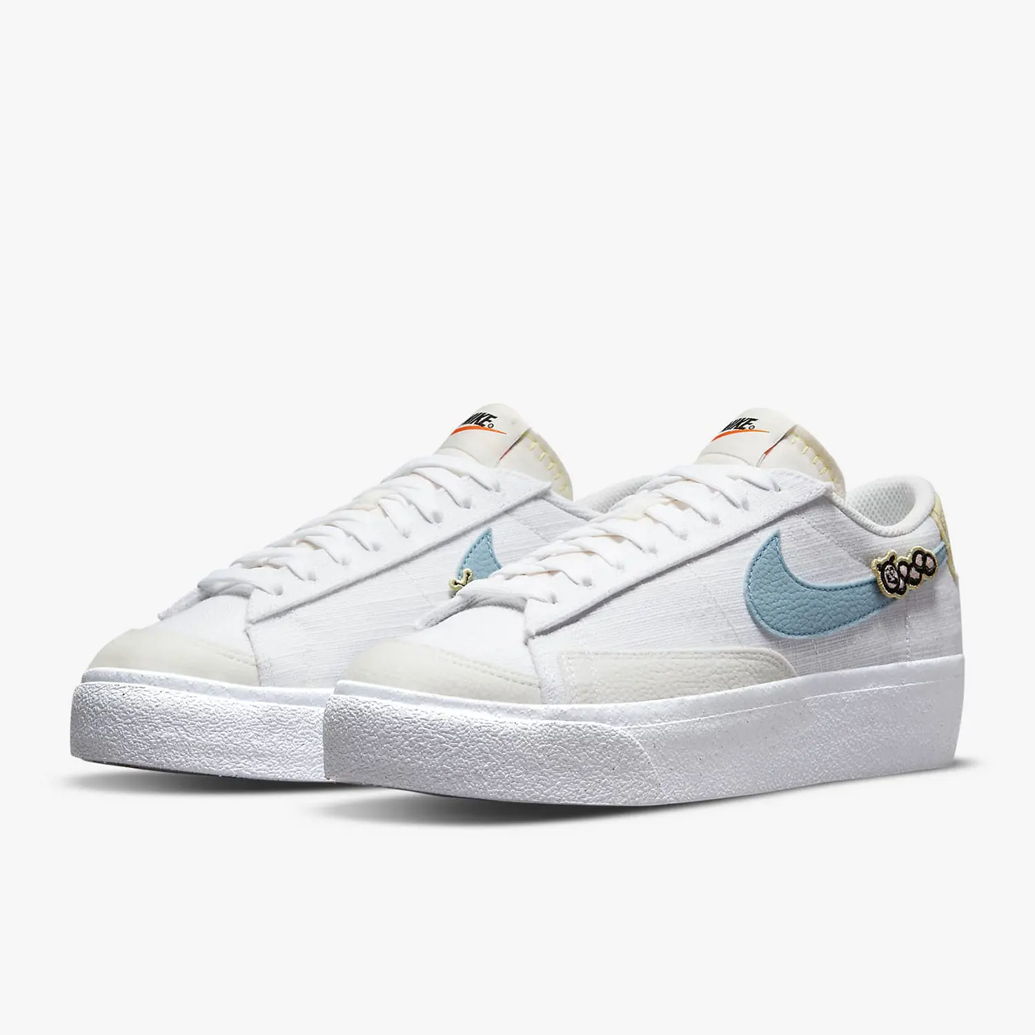 

Nike genuine BLAZER LOW PLATFORM SE NN Women's Fashion Skate Shoes DJ6376-100