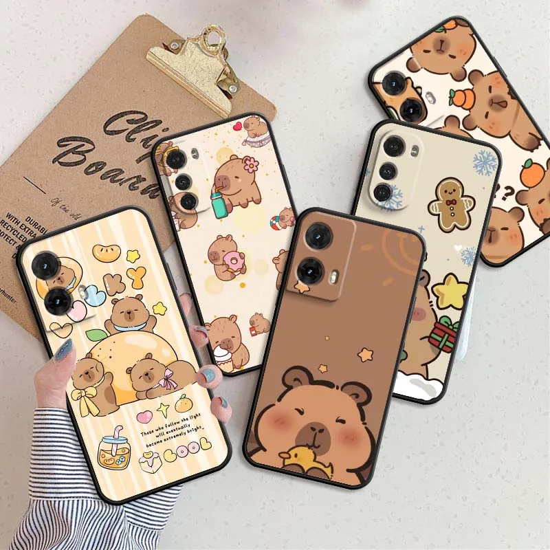 

New Kapibala Cute Creative For Motorola G85 Edge 50 G24 G35 G14 G04 40 G72 G34 G31 G Stylus G54 G13 G32 5G Black Phone Case
