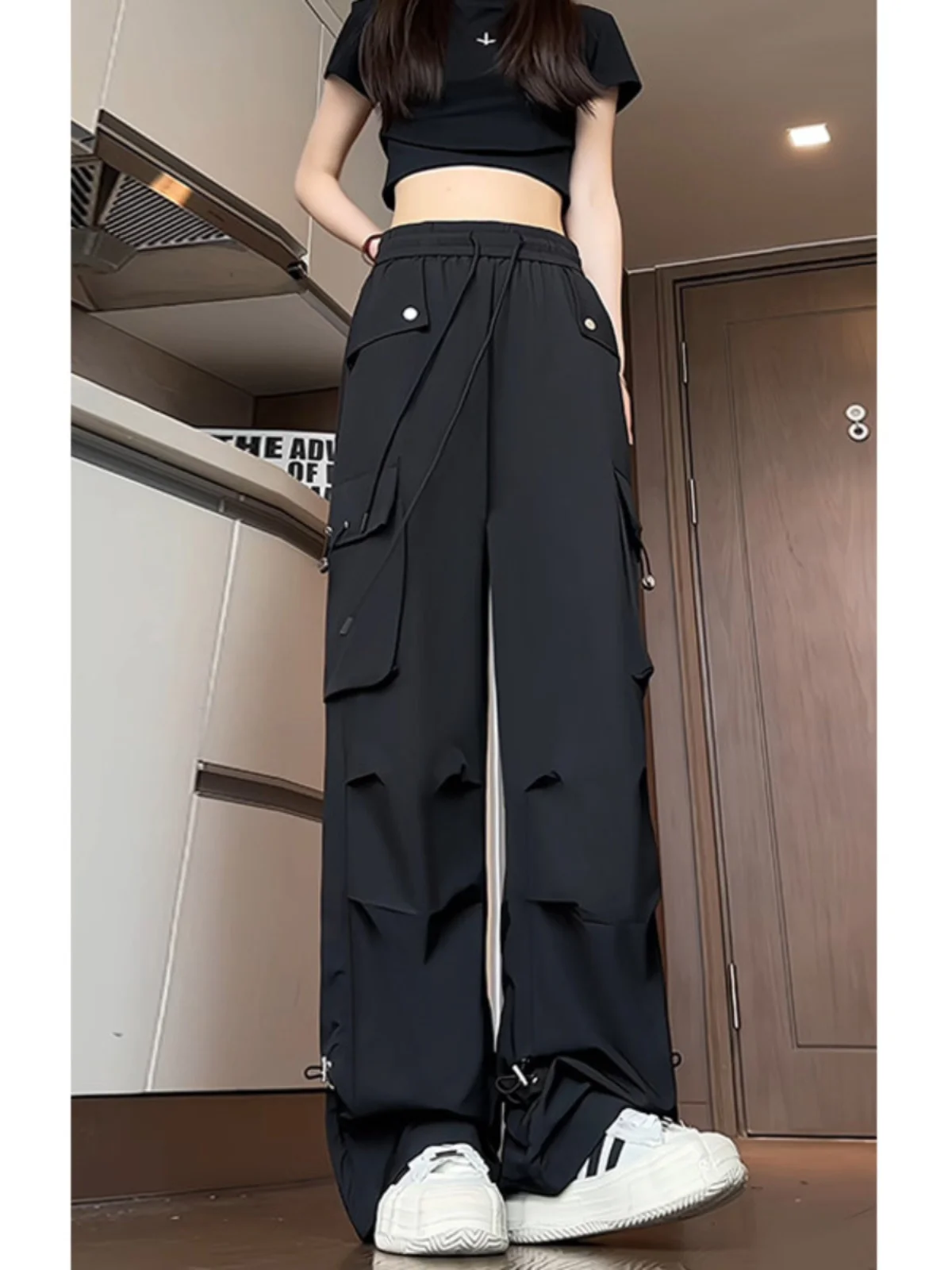 

Летние тонкие брюки Bla Qui Dry Work из плиссированного ледяного шелка, мужские брюки-парашюты в американском стиле хип-хоп, драпирующиеся, дышащие...