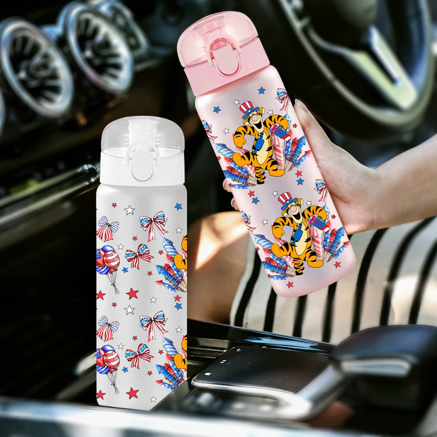 1 قطعة ديزني، النمر، الألعاب النارية، 26 أوقية زجاجة مياه بلاستيكية كوب ماء رياضي مع حبل رفع هدية عيد ميلاد/العودة إلى المدرسة