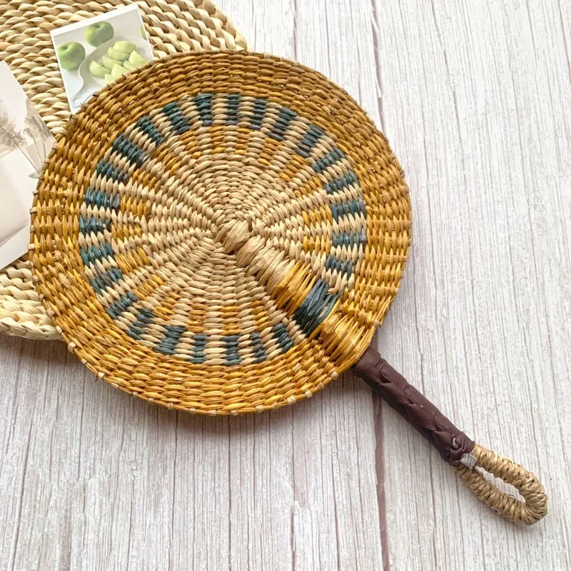 Hand Woven Sea Grass Hand Fan Summer Cooling Decor Portable Natural Straw Manual Wind Fan For Daily Use