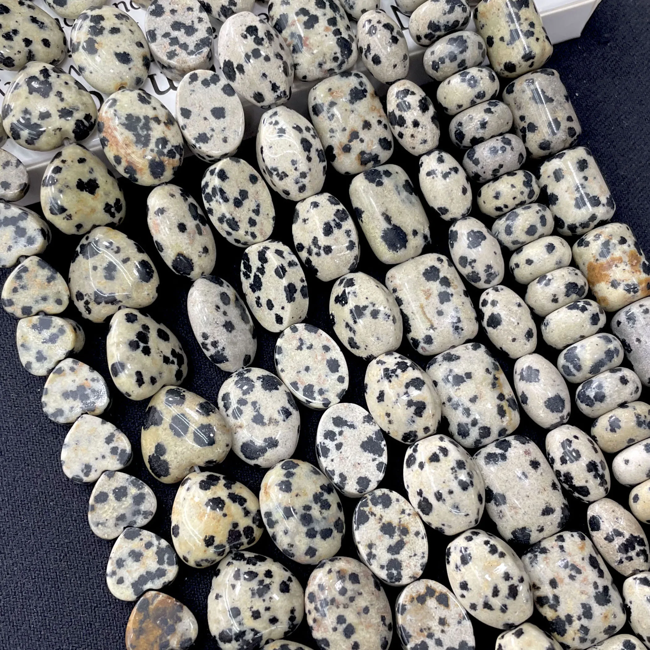 �y�Z�[�����z�_���}�`�A-�W���G���[���p�̓V�R�΃r�[�Y,�ۂ�������,�����f��,�傫�ȃX�y�[�T�[,�`���[��,�u���X���b�g,�l�b�N���X,DIY