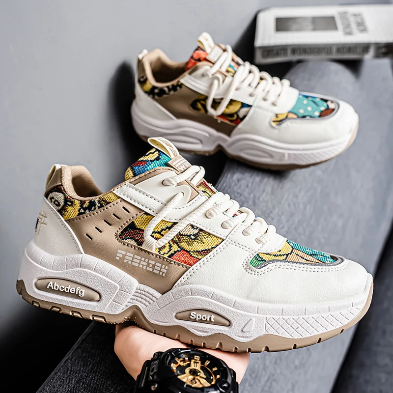 2026 new comfortable, fashionable and casual autumn Korean version thick soled casual sports shoes, trendy shoes