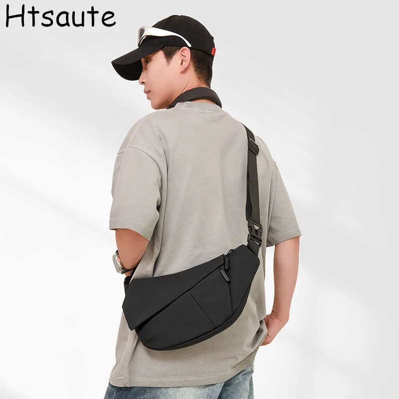 حقائب صدر للرجال من جلد البولي يوريثان قابلة للتحويل في الهواء الطلق/حقيبة ساعي يومية للسفر بحزام كتف واحد وتصميم مقاوم للماء