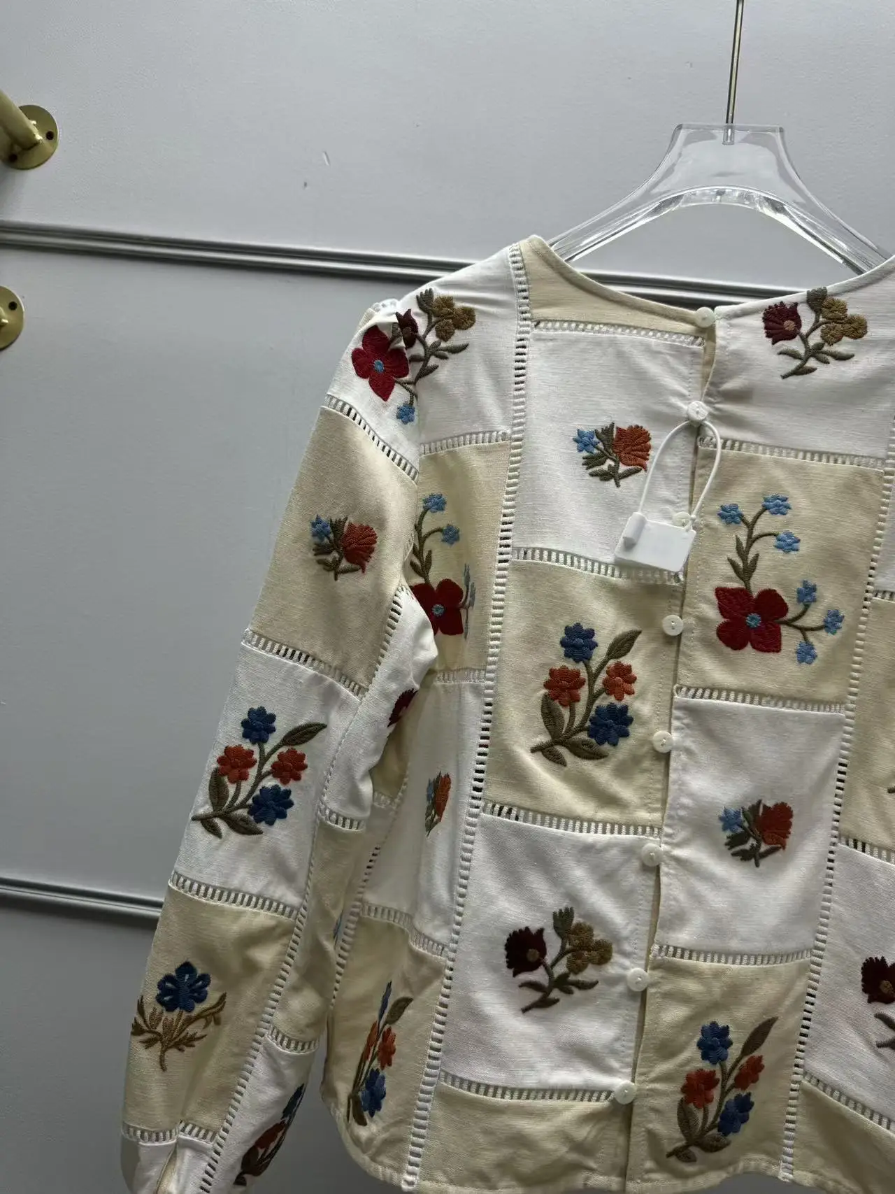 Chemisier brodé à fleurs pour femmes, ajouré, en coton épissé, col rond, manches longues, Chemise printemps 2026