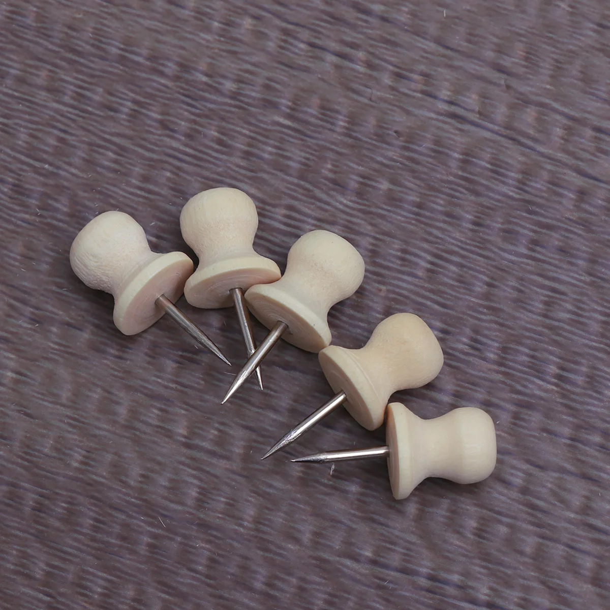 100 قطعة دبوس دفع الخشب الإبهام للمنزل مكتب المدرسة تثبيت ورقة صور خريطة عرض مسامير الحائط الخشبية دبوس الخشب