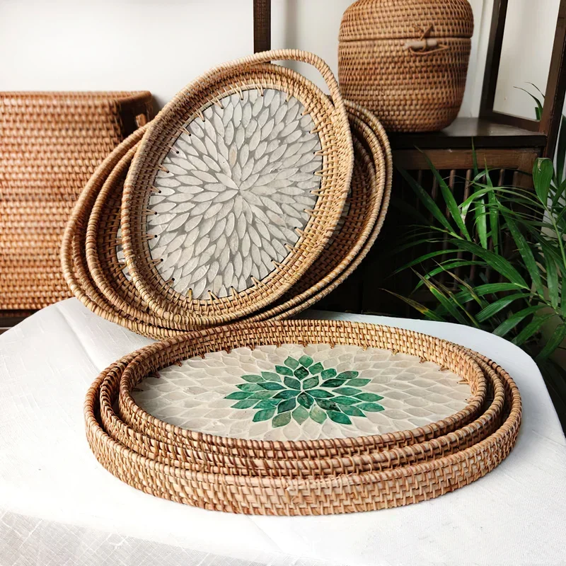 

Rattan Basket HandWoven Fruit Storage Breakfast Severing Tray Drinks Snack Coffee Platters Bread Plate Home Tableware Organizer
