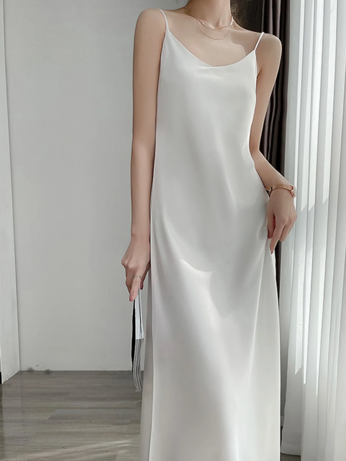 Silk V-Ne Wrap Dr Women's Inner Wear Large Size Satin Vest Bla Long Dr White Strap Dr High-End Sensation