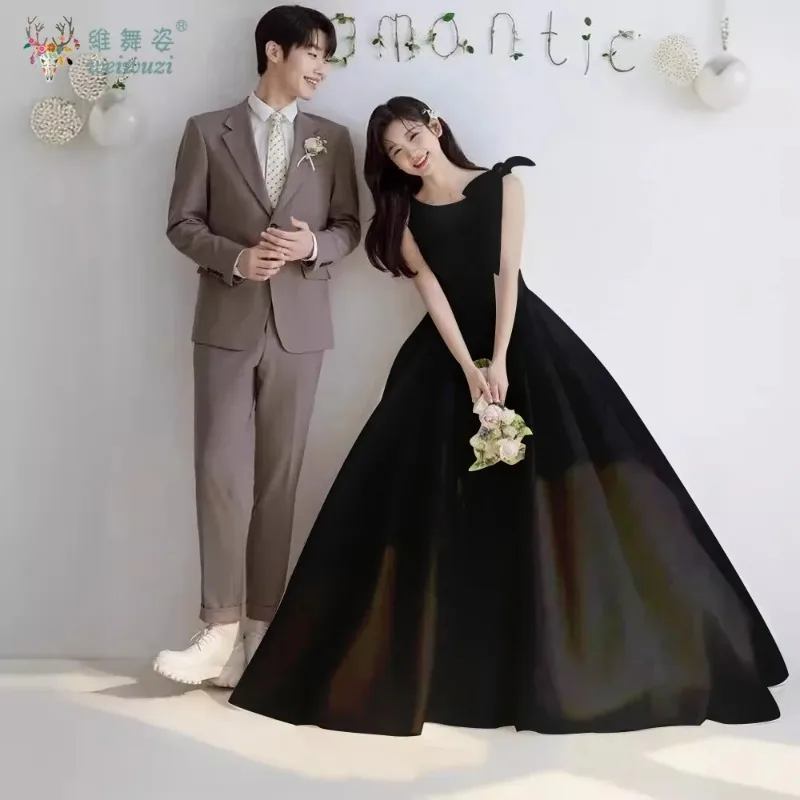 2025 Koreaanse stijl bruidsjurk met ronde hals, eenvoudige en één schouder strikdecoratie trouwjurk paar fotokleding