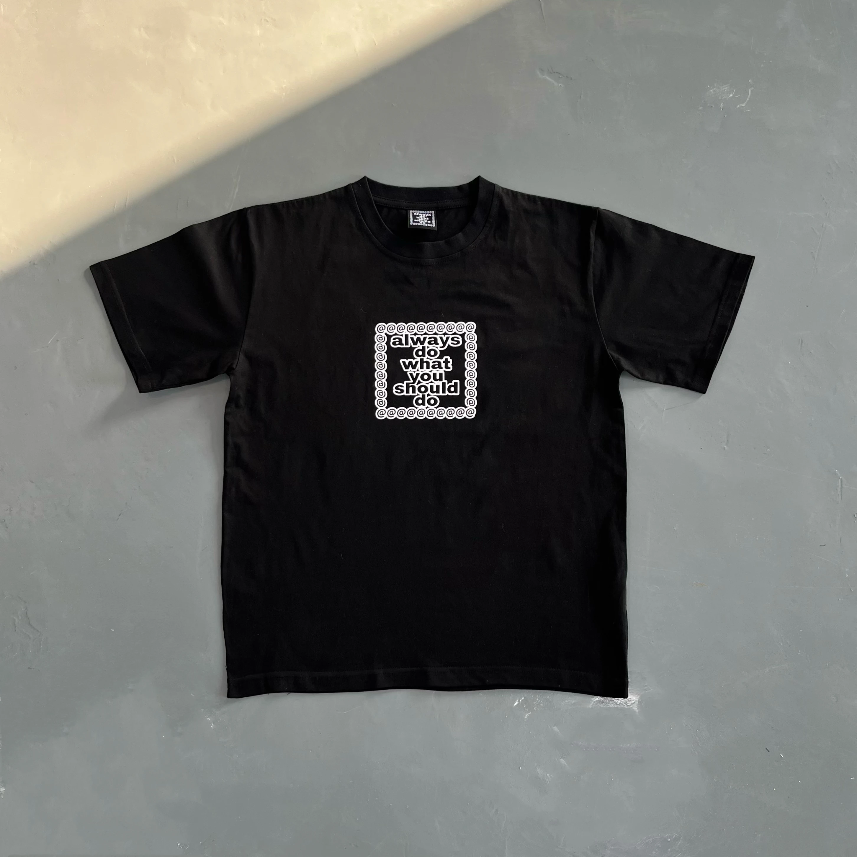 2025 الطباعة المنقوشة الغامضة دائما تفعل ما يجب أن تفعل للقمصان 1:1 عالية الجودة ADWYSD قمم تي شيرت للجنسين