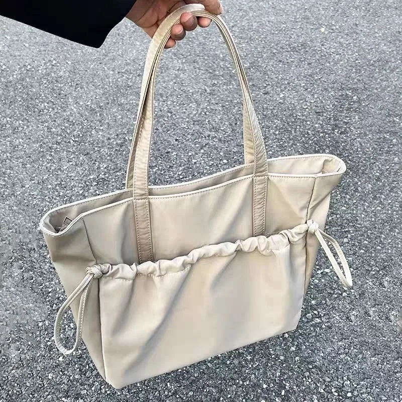 Mulheres de deslocamento bolsa à prova dwaterproof água náilon senhoras bolsa ombro grande capacidade sacos de compras viagem cordão feminino grandes totes