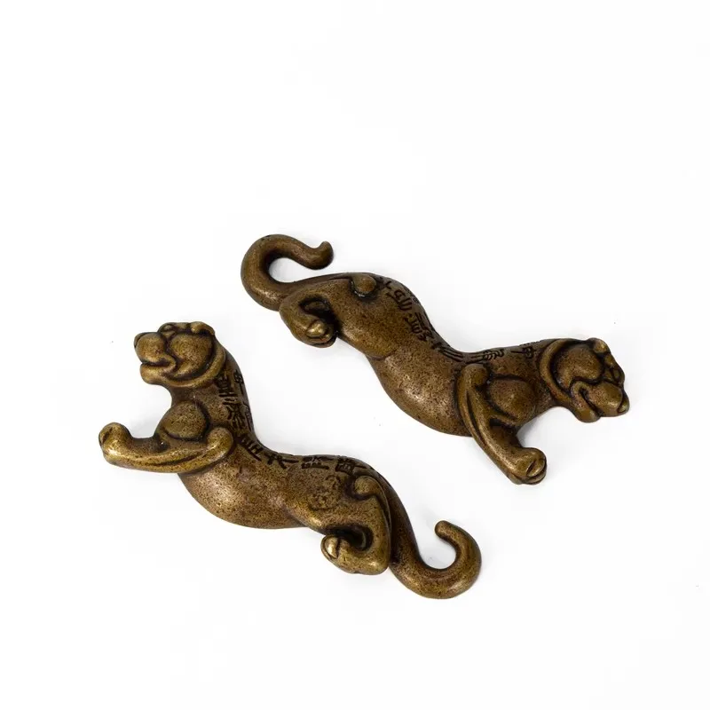 Chinese Tiger Talisman Statue， Solid Brass Military Command Token， Ancient General Tiger Seal Figurine for Home Office Desk，