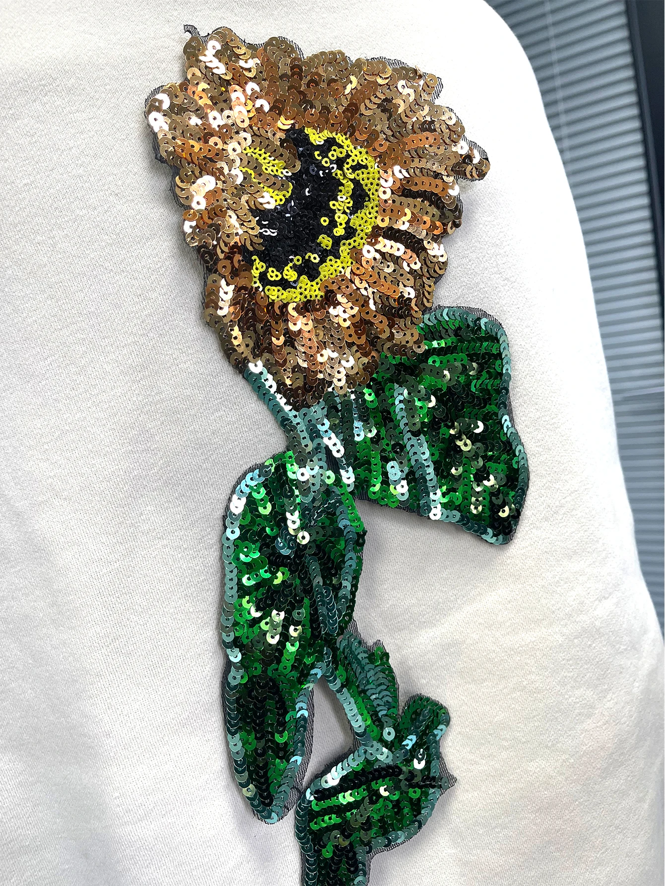 Patch à paillettes de tournesol pour vêtements et accessoires, patch à coudre brillant, design floral, mode, 1 pièce