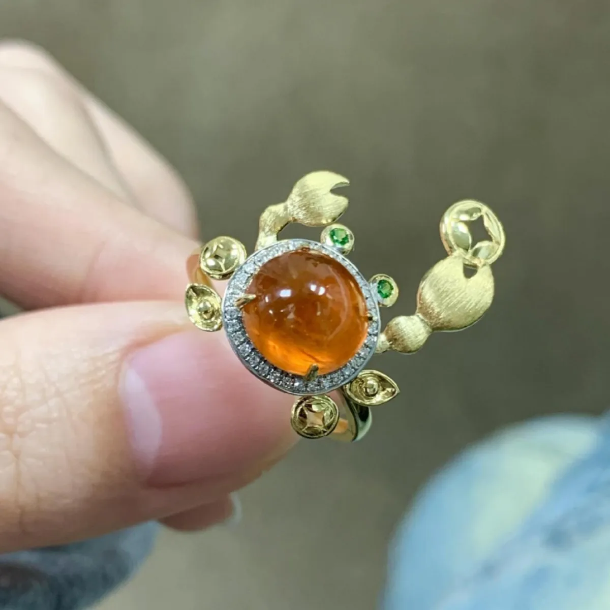 Brushed crab ring couple exquisite luxurious high-end cute gemstone rings for women daily commuting paired jewelry gifts