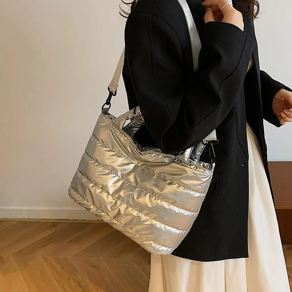 Damenhandtaschen, leichte Puffy-Handtasche mit großem Fassungsvermögen, gesteppte Schultertasche mit verstellbarem Riemen, Puffer-Tragetasche, Einkaufstasche – Detail 25
